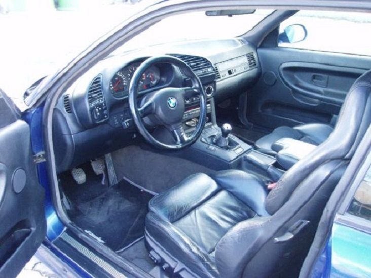 BMW M3 • 1993 • 139,700 km 8