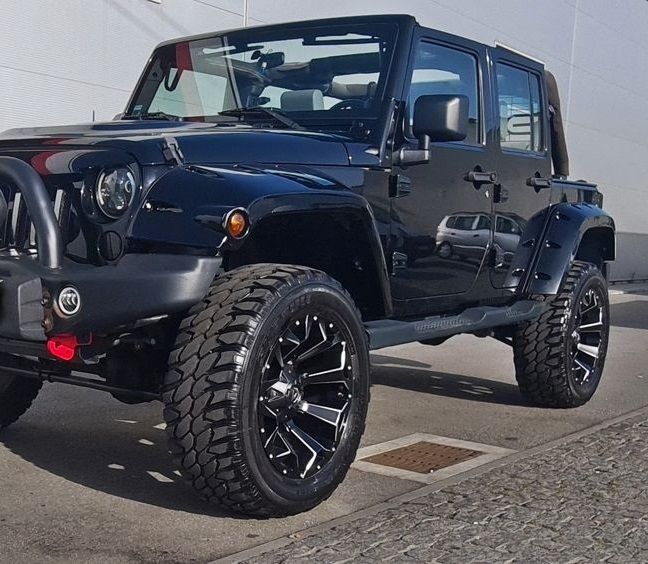 Jeep Wrangler • 2009 • 126,000 km 4