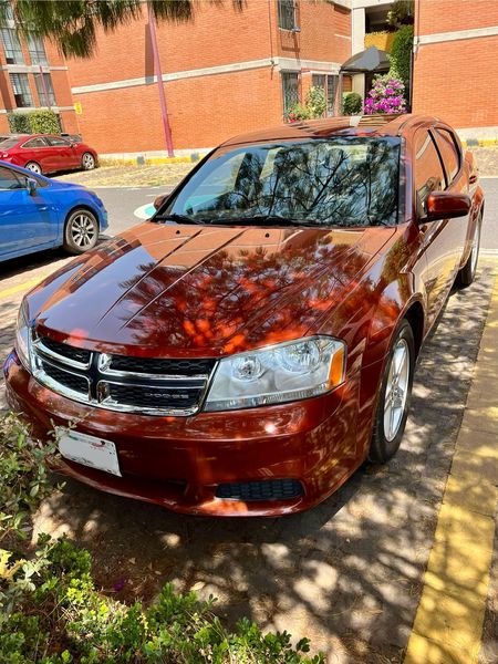 Dodge Avenger • 2012 • 112,000 km 1