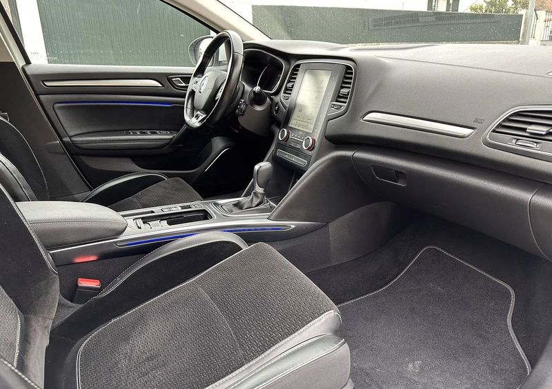 Renault Mégane • 2017 • 139,740 km 3