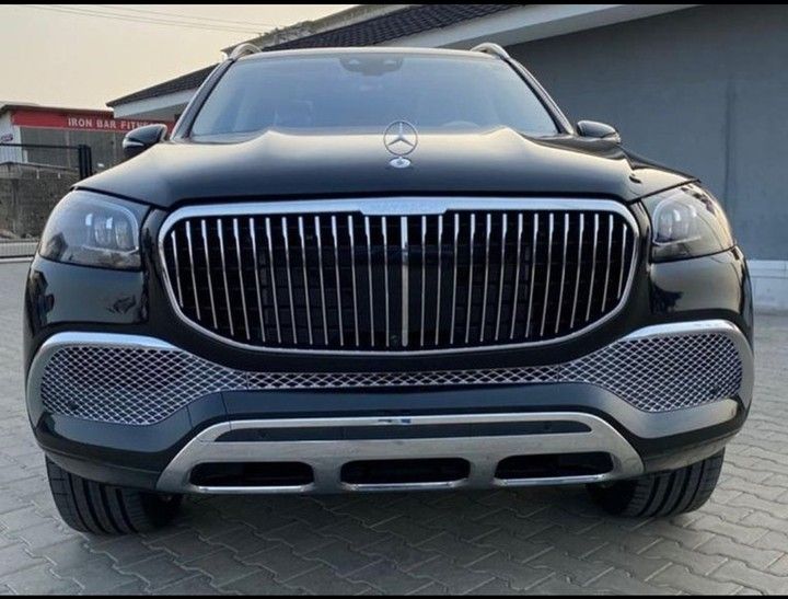 Mercedes-Benz GLS-Class • 2020 • 2 km 1