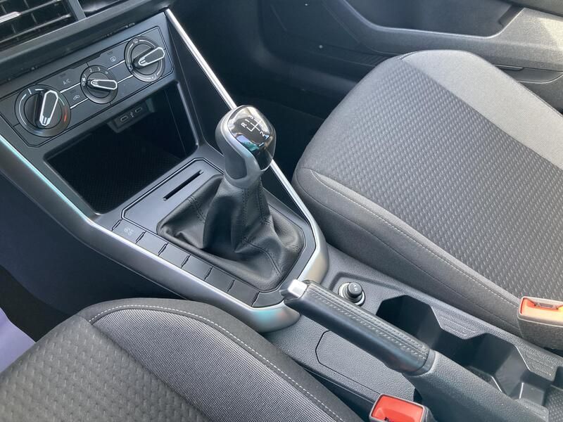 Volkswagen Polo • 2022 • 24,689 km 32