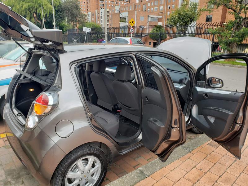 Chevrolet Spark GT • 2011 • 60,400 km 7