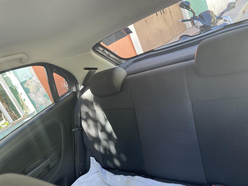 Volkswagen Gol • 2018 • 34,500 km 12
