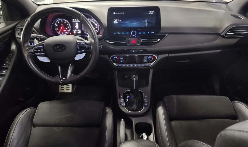 Hyundai i30 • 2022 • 37,707 km 6