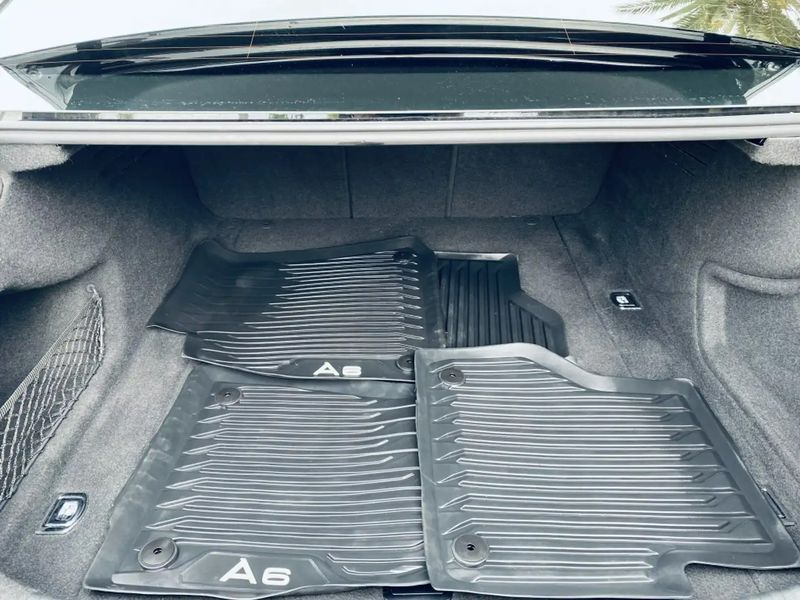 Audi A6 • 2019 • 68,000 km 3