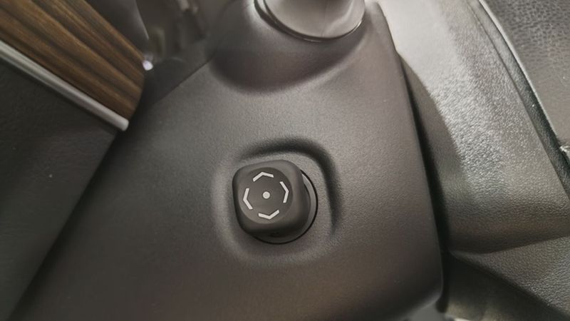 Toyota Land Cruiser • 2022 • 21,400 km 18