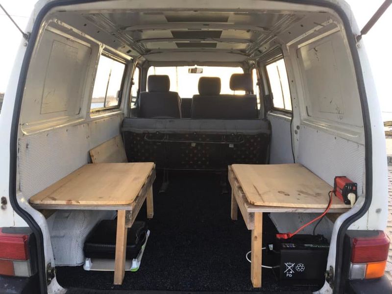 Volkswagen T4 • 2009 • 98,000 km 8