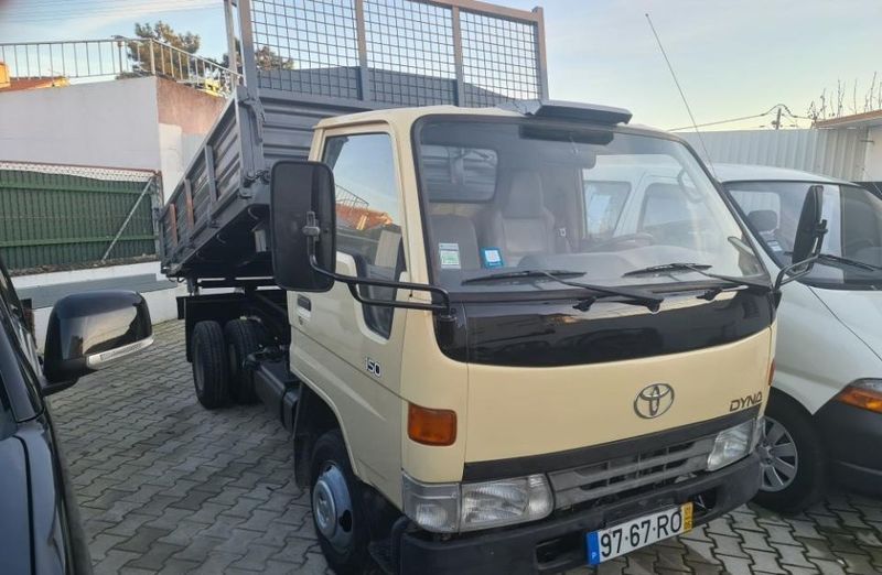 Toyota Dyna • 2001 • 280,000 km 9