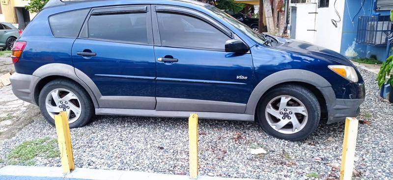 Pontiac Vibe • 2008 • 10 km 3