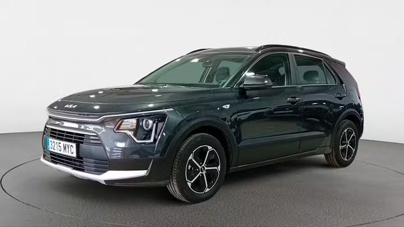 Kia Niro • 2025 • 469 km 1