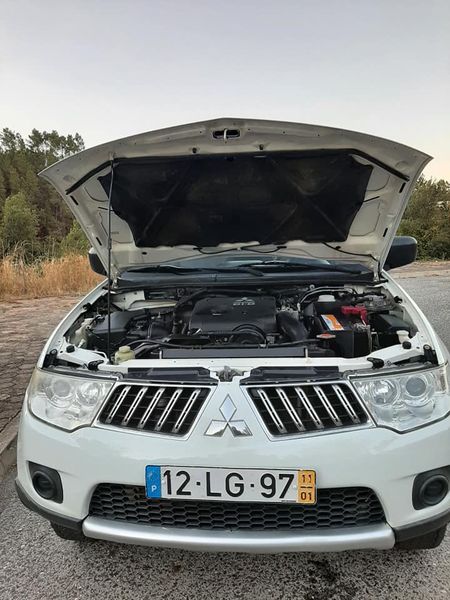 Mitsubishi L200 • 2011 • 237,000 km 4