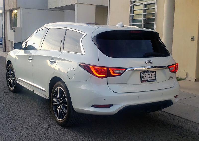 Infiniti QX60 • 2017 • 75,000 km 5