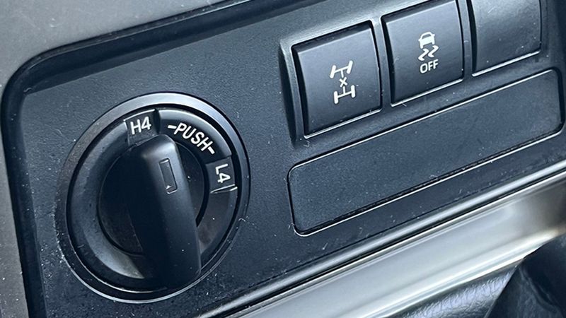 Toyota Land Cruiser • 2020 • 53,241 km 7