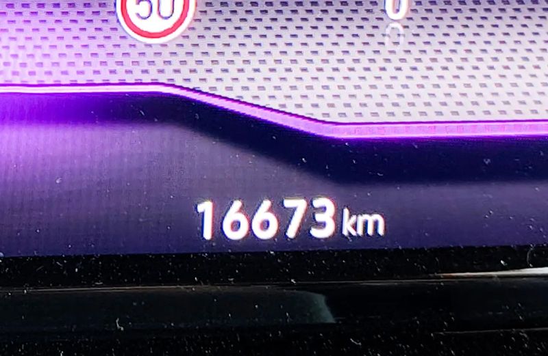 Volkswagen Golf • 2023 • 16,673 km 6