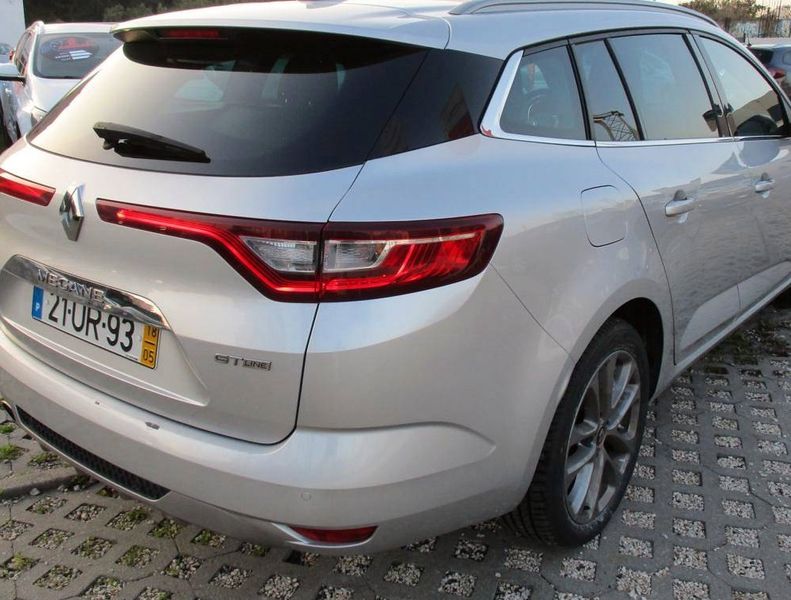 Renault Mégane • 2018 • 60,000 km 4