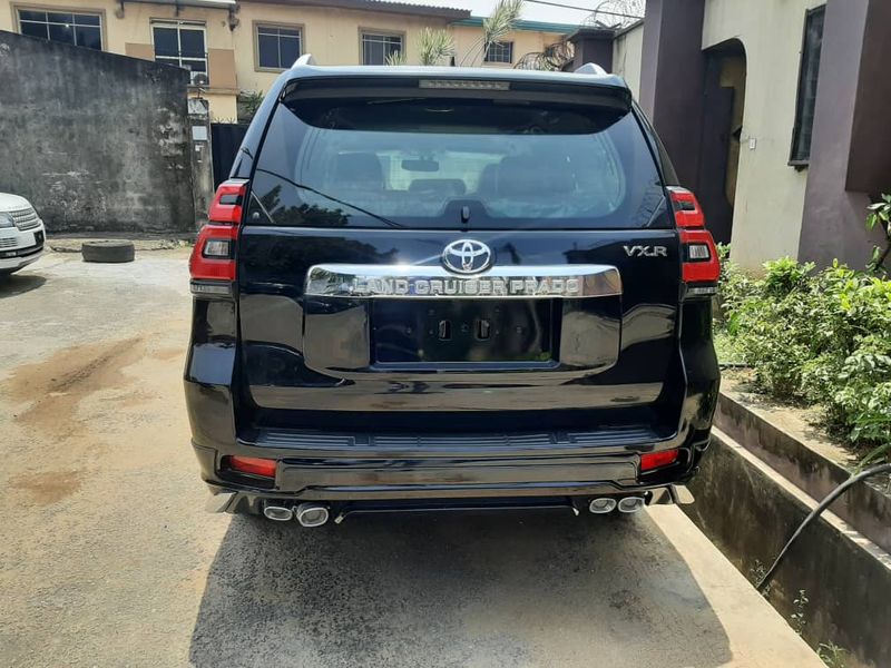 Toyota Land Cruiser • 2019 • 2 km 3