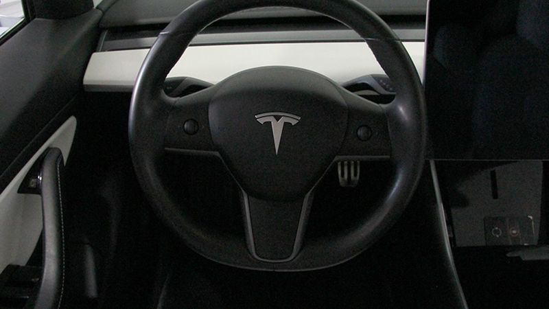 Tesla Model 3 • 2019 • 55,289 km 20