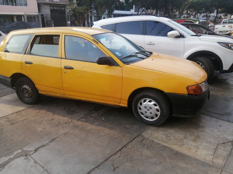 Nissan Ad • 2002 • 500,000 km 2