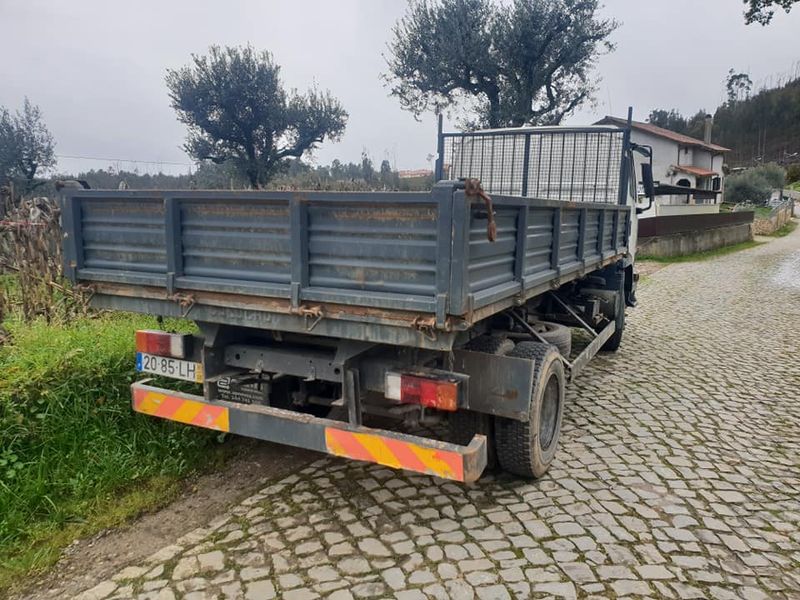 Mitsubishi Fuso canter • 2001 • 103,000 km 3