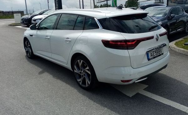 Renault Mégane • 2020 • 16,000 km 2