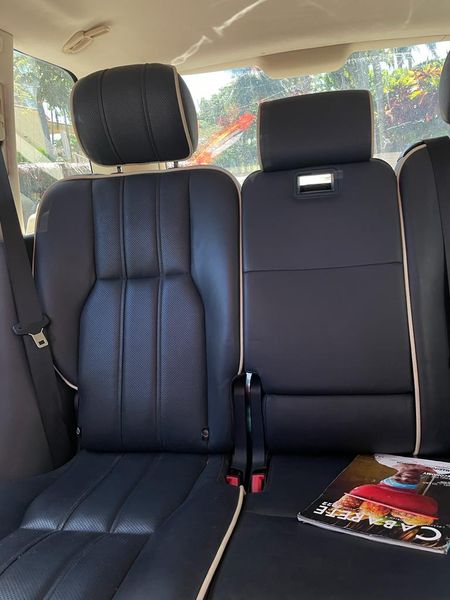 Land Rover Range Rover • 2011 • 154,000 km 4