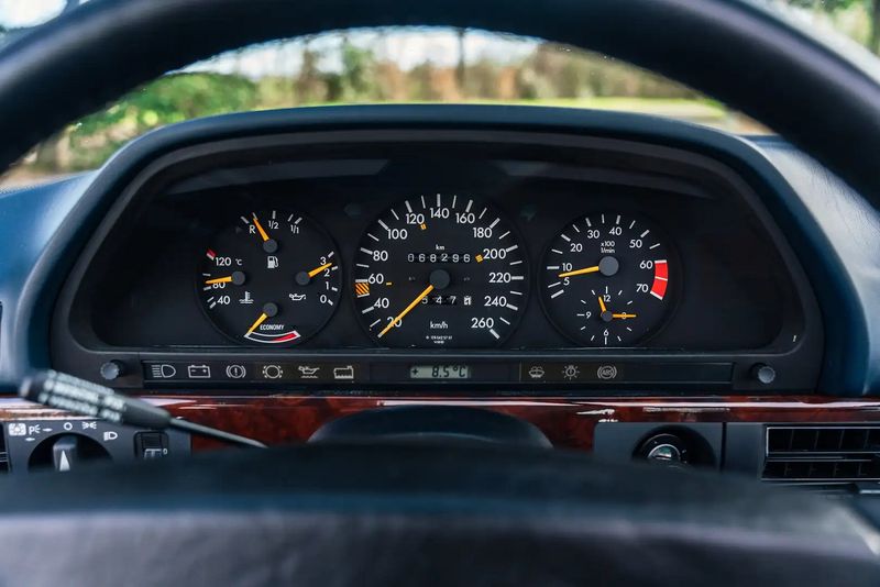 Mercedes-Benz 500 - 600 SEC Coupé • 1987 • 68,400 km 13