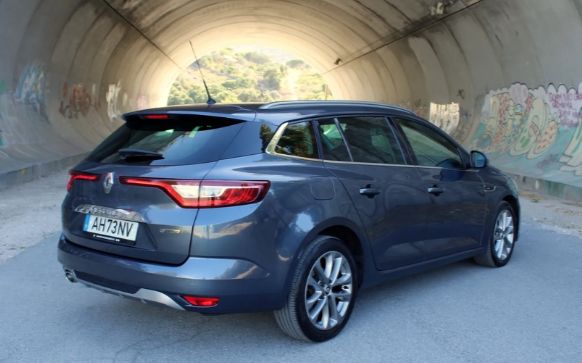 Renault Mégane • 2021 • 54,000 km 4