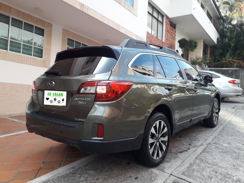 Subaru Outback • 2017 • 19,000 km 6