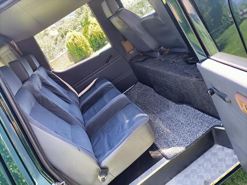 Nissan Urvan • 1998 • 98,000 km 6