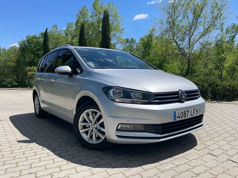 Volkswagen Touran • 2019 • 180,000 km 1