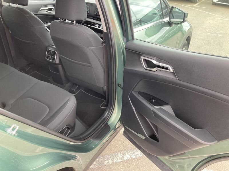 Kia Sportage • 2023 • 28,233 km 22