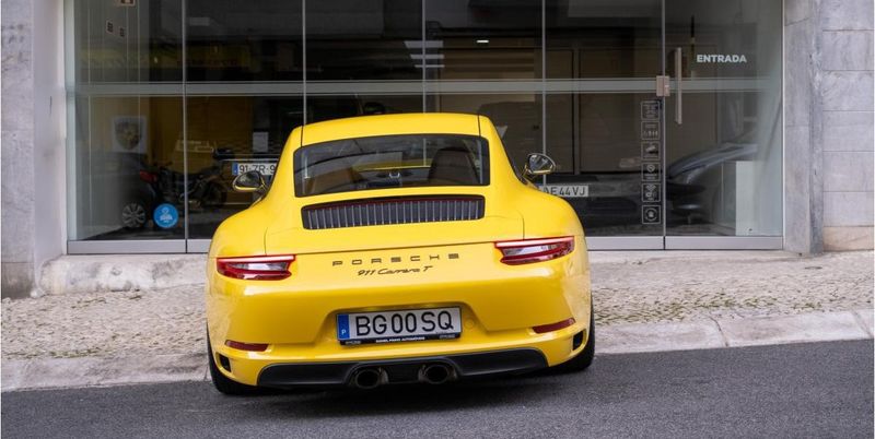 Porsche 911 • 2018 • 20,000 km 3