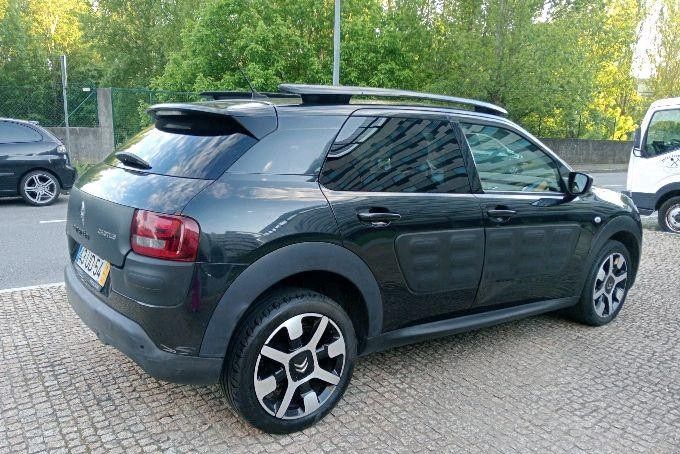 Citroën C4 • 2018 • 160,000 km 2