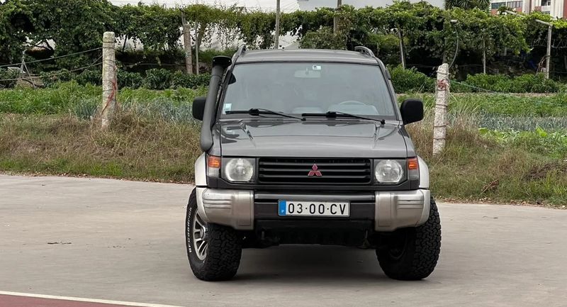 Mitsubishi Pajero • 1993 • 270,000 km 1
