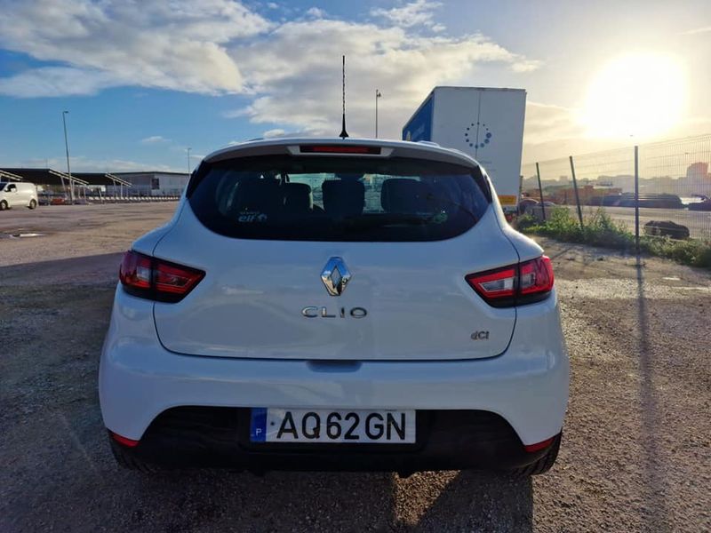 Renault Clio • 2015 • 165,000 km 7