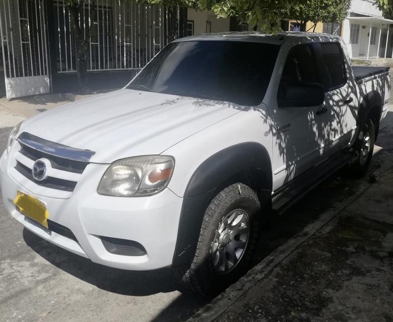 Mazda BT • 2010 • 155,000 km 7