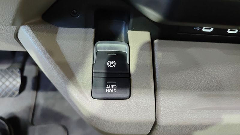 Volkswagen Multivan • 2022 • 48,142 km 31