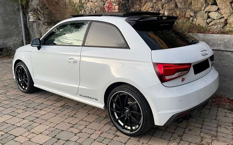 Audi A1 • 2014 • 93,000 km 6