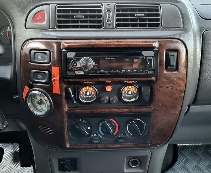Nissan Patrol GR • 1998 • 300,000 km 6