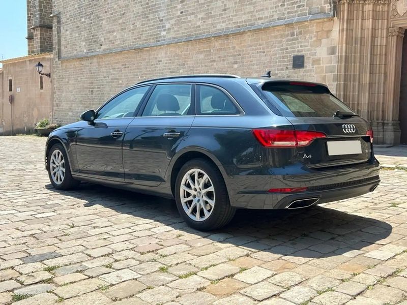 Audi A4 Avant • 2019 • 72,500 km 5