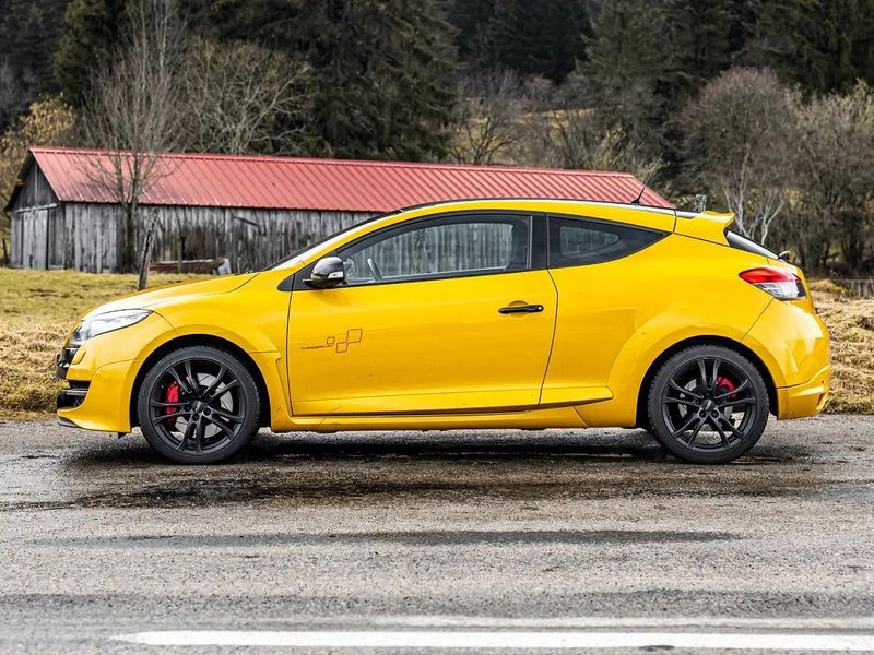 Renault Mégane Coupé • 2011 • 97,600 km 10