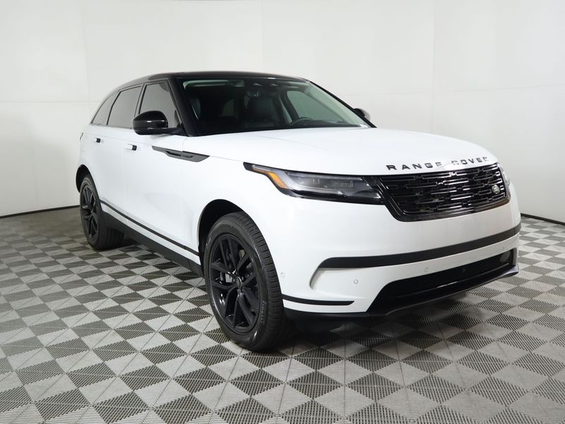 Land Rover Range Rover Velar • 2024 • 12,032 km 1