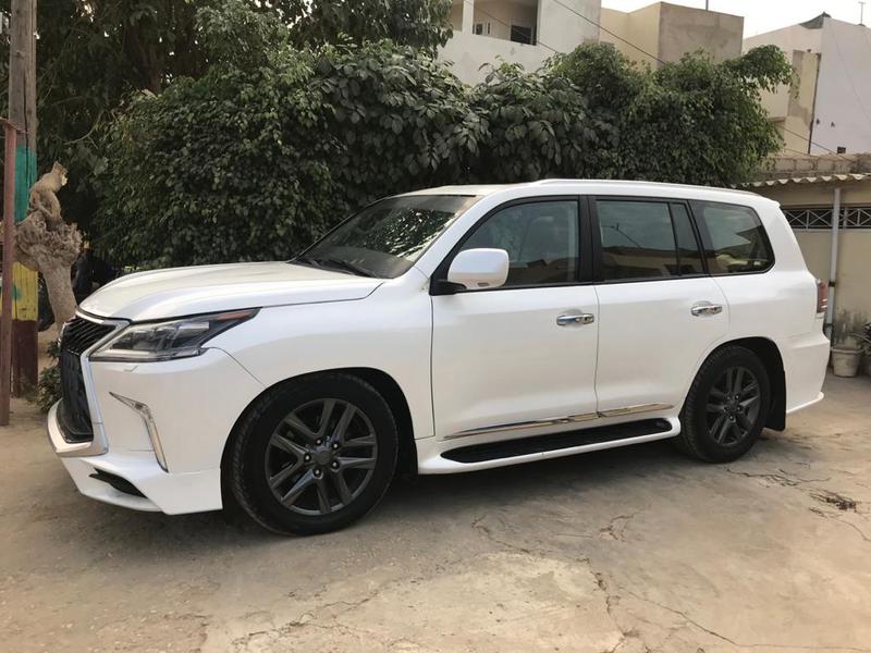 Lexus LX • 2015 • 55,000 km 9