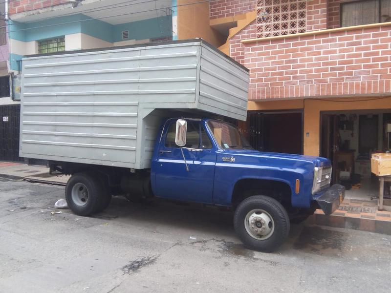Chevrolet 3500 • 1981 • 100,000 km 3