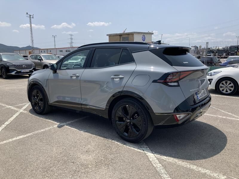 Kia Sportage • 2024 • 4,955 km 3