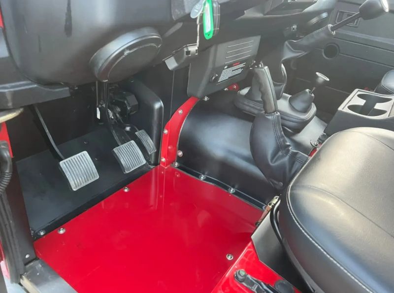 Land Rover Defender • 2002 • 23,000 km 7