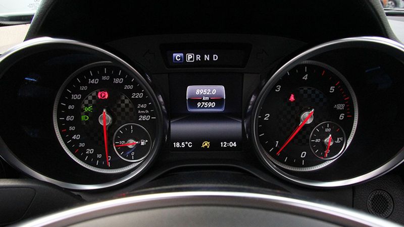 Mercedes-Benz SLC • 2017 • 97,590 km 13