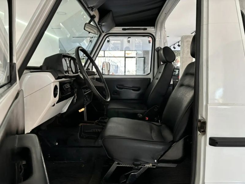 Mercedes-Benz G Cabrio • 1980 • 97,000 km 6