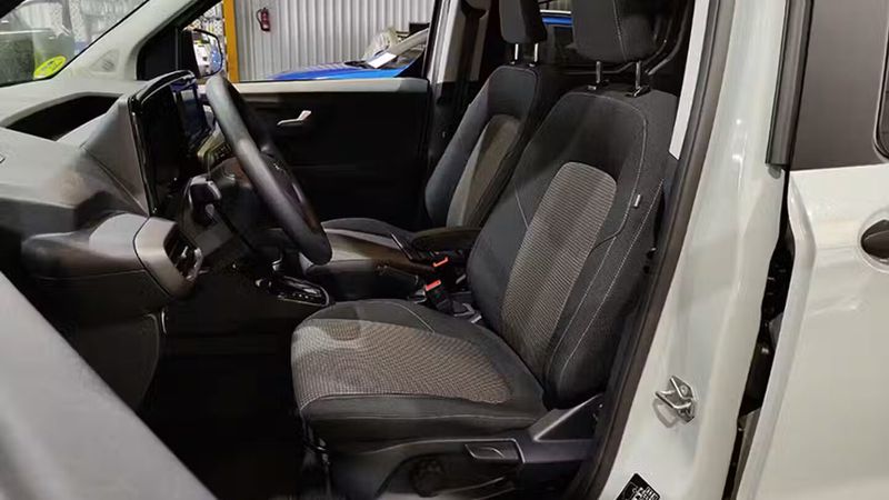 Ford Tourneo Connect • 2024 • 3,983 km 17